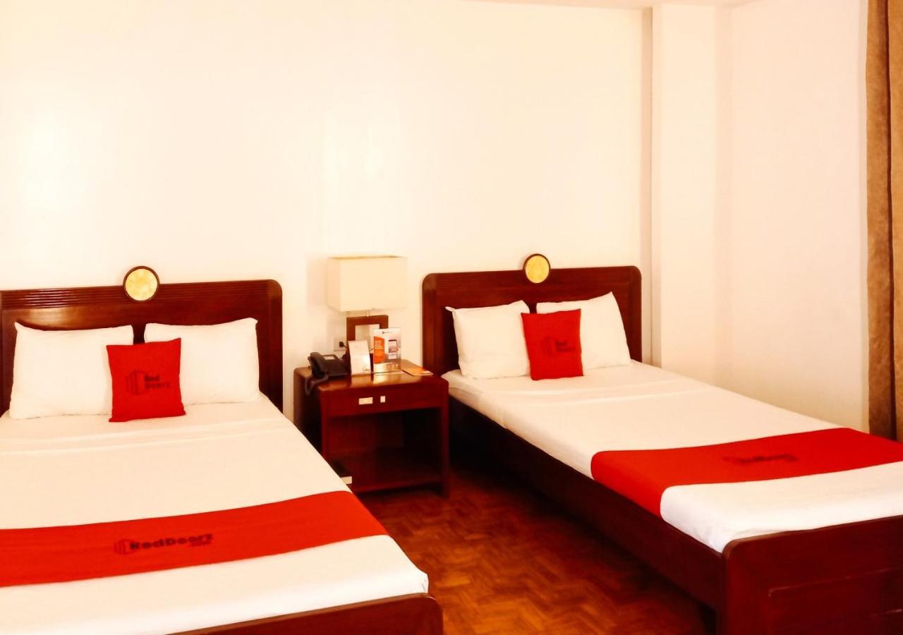Reddoorz Plus Near Mango Avenue Себу Номер фото