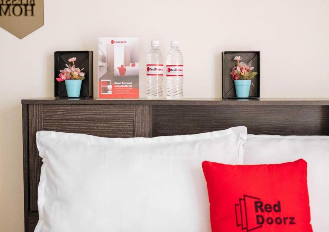 Reddoorz Plus Near Mango Avenue Себу Экстерьер фото