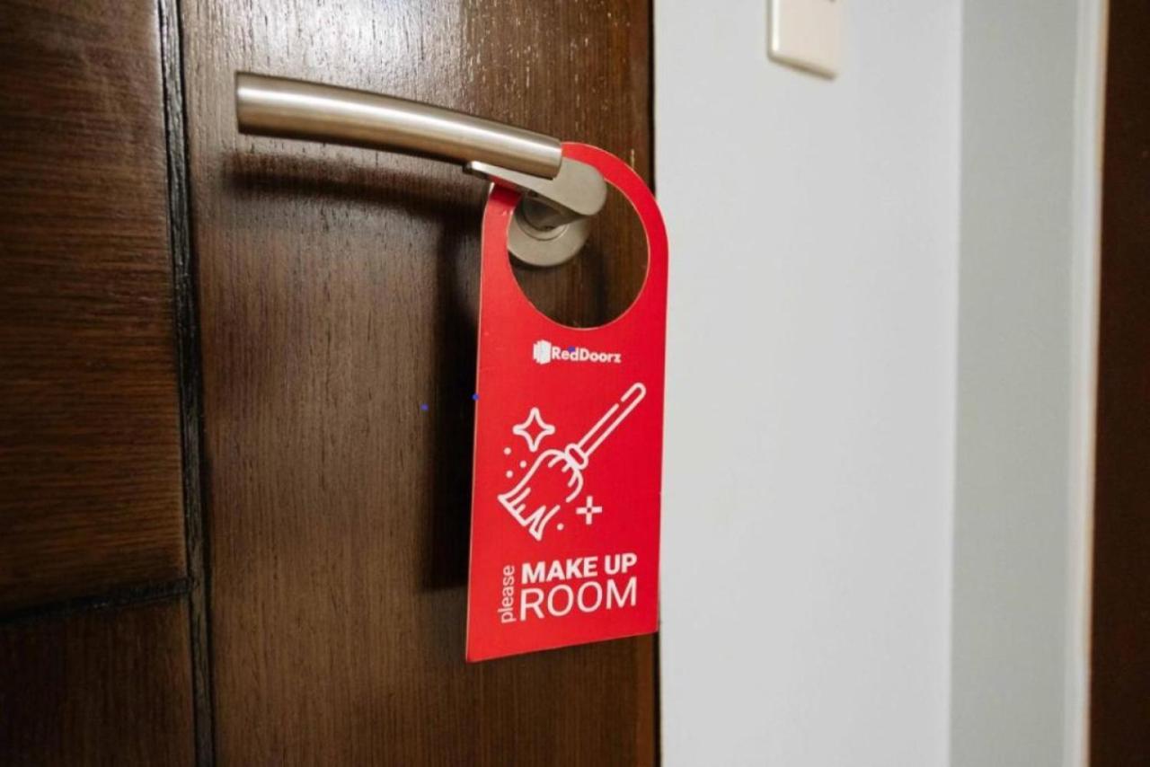 Reddoorz Plus Near Mango Avenue Себу Экстерьер фото