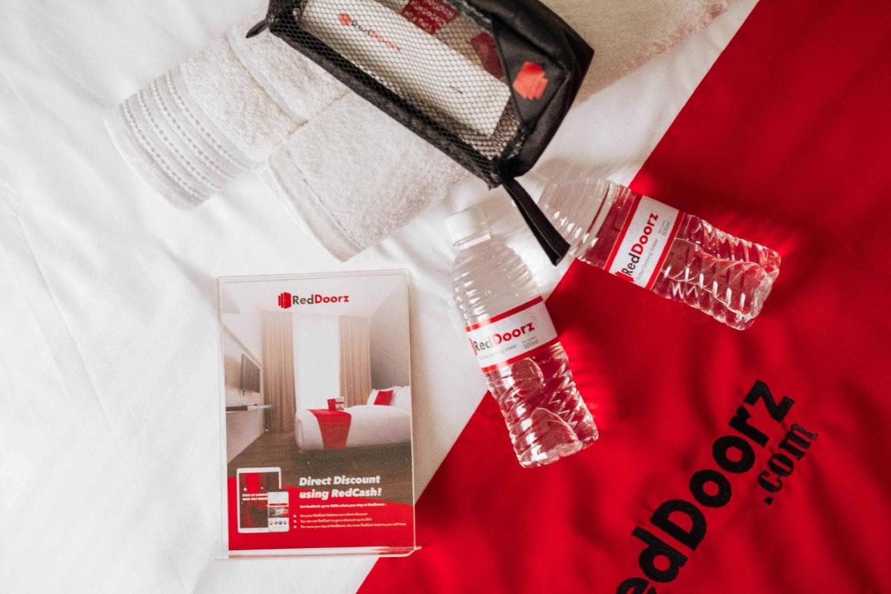 Reddoorz Plus Near Mango Avenue Себу Экстерьер фото