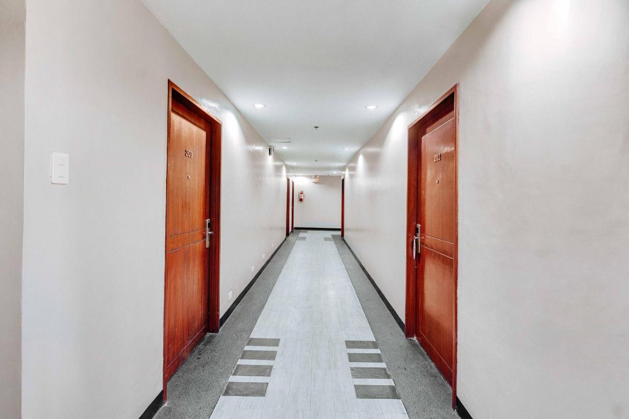 Reddoorz Plus Near Mango Avenue Себу Экстерьер фото