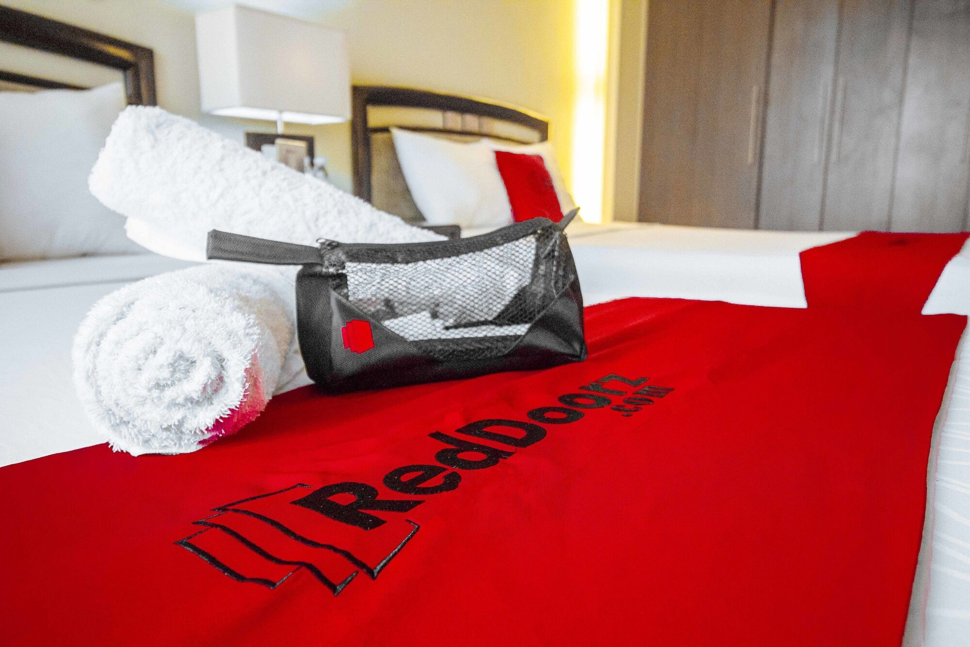 Reddoorz Plus Near Mango Avenue Себу Экстерьер фото